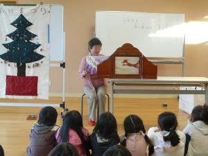 P1190413 読み聞かせ(低学年)\