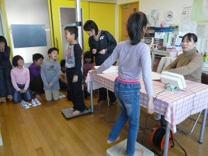 P1190584 身体測定(みんな大きくなったね!)\