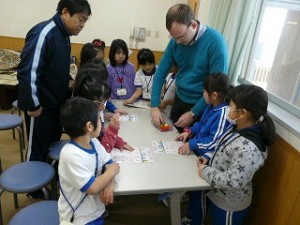P1190941 英語学習の様子\