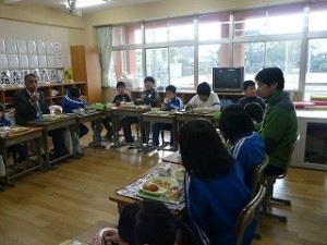 P1200330 ふれあい給食\