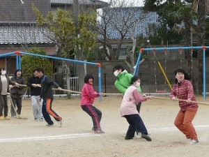 P1200411 卒業生 VS 先生方