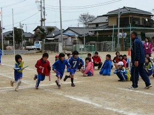 P1200415 全校リレー