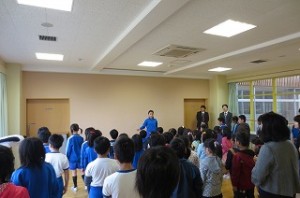 IMG_1022 校歌を歌いました。\