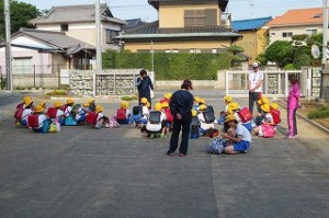 IMG_1468 そして,「豊津小の主役」=「子ども達」は今日も陸上の練習を一生懸命しました。明日からの土・日,ゆっくり休んでくださいね。\\\\