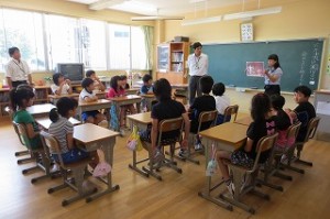 IMG_1689 4・5年生の道徳です。命の尊さについて学習しています。\