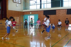 IMG_1612 「フルーツバスケット!」全員が席をかえました。とても楽しい一時でした。\