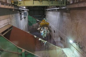 IMG_1792 RDFセンターの迫力ある画像です。4年生もびっくりです。\