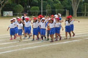 IMG_2057 退場シーンです。かなりまとまっています。本番は是非応援に来て下さい。\