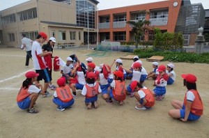 IMG_2177 この写真は,紅白対抗リレー入場前の様子です。\