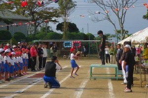 IMG_2232 開会式,優勝杯返還