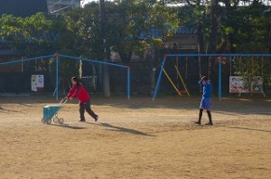 IMG_2553 ⒍年生は,今日も朝から走ります。\\