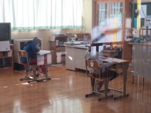 IMG_2962 4年生も真剣です。\\