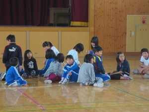 IMG_3234 5分間で何回跳べたでしょう。結果を待つあいだも息が切れてなかなか元に戻りません。\