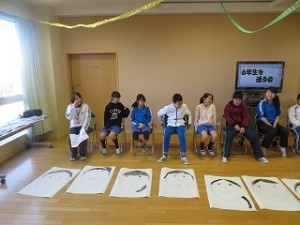 IMG_3433 全員の似顔絵が特徴を捉えています。\