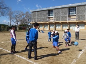 IMG_3471 業簡易⒍年生と遊ぼうがありました。\