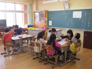 IMG_3741 3年生国語「きつつきの商売」\