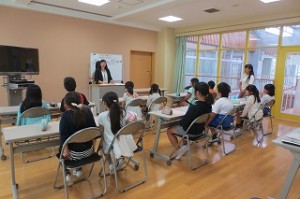 IMG_3973 子どもたちは真剣に自分の意見を発表していました。全員が発表して,本宮先生に褒められました。子どもたちには「人権」をしっかり理解できるようにこれからも指導していかなければなりません。本宮先生ありがとうございました。\