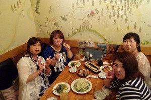 DSC01960 うまい!トロケの台所で,昼食です。\