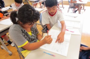 IMG_4526 中学生が優しく教えてくれます。\