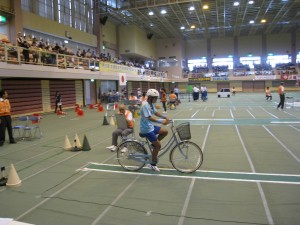 IMG_7660 これは,技能コースの「遅乗り」です。\