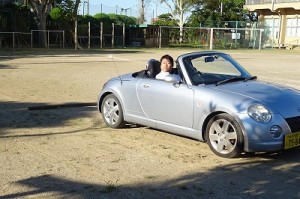 DSC02441 気持ちのいい朝なのでオープンカーになっています。・・・・・・「花形満?」\\