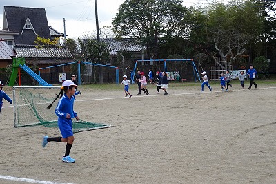 DSC03359 みんな まじめに 楽しく 走っています。\