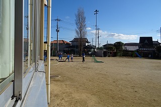 DSC03791 カメラを向けたら「もう終わったよ」と言われてしまいました。\