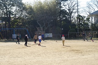 DSC03826 業間のサッカーです。\\