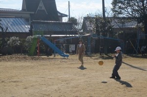 IMG_0355 養護教諭と2年生\
