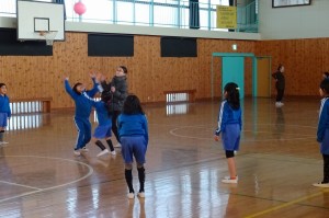 DSC04231 上の子が下の子をまとめて,楽しく生活しています。\