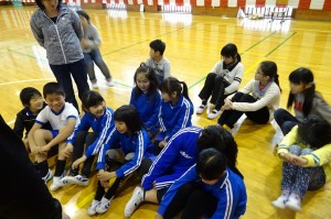 DSC04656 説明を聞きます。\