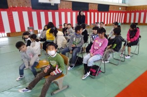DSC04936 式前、楽しくおしゃべりしています。\