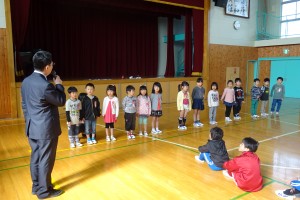 DSC05133 今日は,児童朝会で「1年生を迎える会」がありました。\