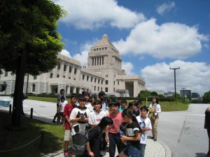 IMG_9056 高学年は、上野動物園から国会議事堂へ
