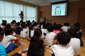 s-DSC05008 映像資料「不審者に対する対応の仕方」\