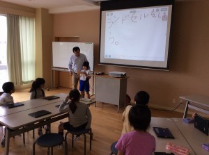 s-IMG_0616 登校後の生活を見直し、プレゼンしてます\
