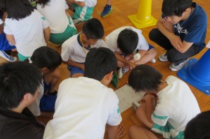 s-IMG_1091 導入でゲームをしながら、打ち解け合ってます\\\\\\