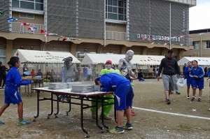 s-DSC05975 「おばけのQちゃん」!運動会振り返りアンケート回答に「安定の楽しさ」とありました^^