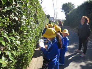 s-IMG_0871 学区を歩いて、気になるところはメモしていきます(2年)